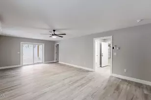 125 Franklin Dr, Hawley, PA 18428 - Photo 17
