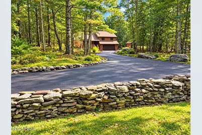 136 Pocono Circle Drive W, Dingmans Ferry, PA 18328 - Photo 3