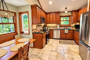 136 Pocono Cir Dr W, Dingmans Ferry, PA 18328 - Photo 13