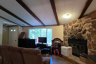 107 Lower Lakeview Dr, Hawley, PA 18428 - Photo 5
