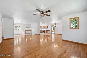 64 Applewood Dr, Hawley, PA 18428 - Photo 7