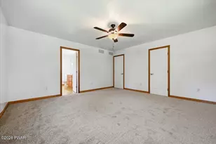 64 Applewood Dr, Hawley, PA 18428 - Photo 31