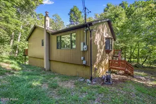 3132 Bear Rd, Bushkill, PA 18324 - Photo 37