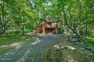 3132 Bear Rd, Bushkill, PA 18324 - Photo 5