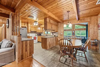 129 Briarwood Drive, Greentown, PA 18426 - Photo 13