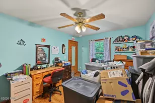 290 Chestnut Hill Dr, Lake Ariel, PA 18436 - Photo 35