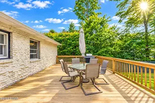 604 Circle Dr, Roaring Brook Township, PA 18444 - Photo 13