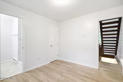5231 Woodbridge Drive E, Bushkill, PA 18324 - Photo 17