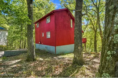 5231 Woodbridge Drive E, Bushkill, PA 18324 - Photo 41