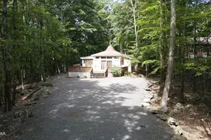 104 Hickory Ln, Lords Valley, PA 18428 - Photo 5