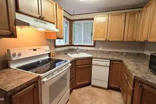 104 Hickory Ln, Lords Valley, PA 18428 - Photo 7