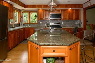 3192B Creamton Dr, Lake Como, PA 18437 - Photo 15