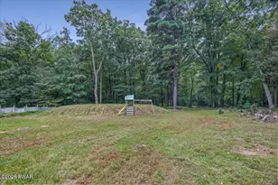 107 Hillside Ct, Dingmans Ferry, PA 18328 - Photo 29