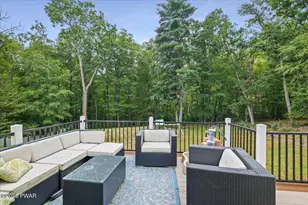 107 Hillside Ct, Dingmans Ferry, PA 18328 - Photo 27