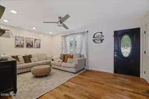 107 Hillside Ct, Dingmans Ferry, PA 18328 - Photo 5