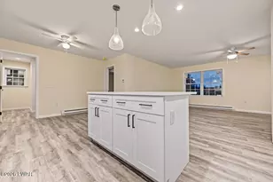 1014 Forest Ln, Lake Ariel, PA 18436 - Photo 17