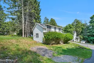 201 Grandview Ave, Hawley, PA 18428 - Photo 3