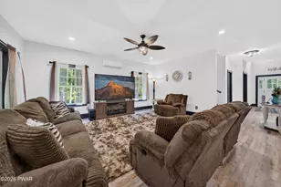 106 Hunters Ln Ln, Dingmans Ferry, PA 18328 - Photo 17