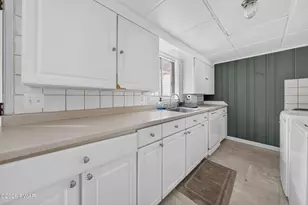 173 Outer Dr, Dingmans Ferry, PA 18328 - Photo 11