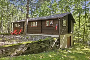 104 Sugar Berry Ln, Greentown, PA 18426 - Photo 3