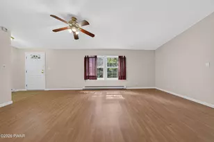 3124 Bluebird Dr, Bushkill, PA 18324 - Photo 11