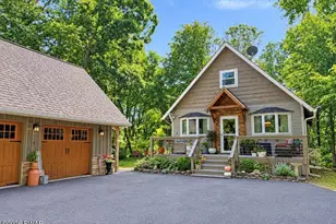 804 Hackamore Ct, Lords Valley, PA 18428 - Photo 3