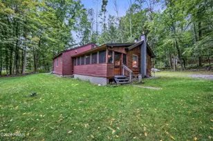30 Beaver Pond Rd, Lake Ariel, PA 18436 - Photo 1