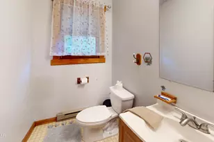 205 Lake Rd, Swiftwater, PA 18346 - Photo 43