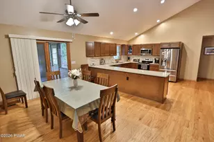 121 Gold Rush Dr, Hawley, PA 18428 - Photo 9