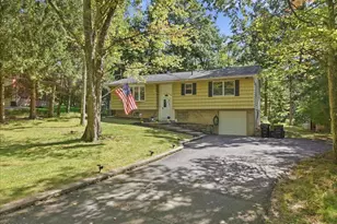 50 Woodledge Hills Dr, Hawley, PA 18428 - Photo 45