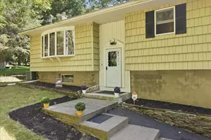 50 Woodledge Hills Dr, Hawley, PA 18428 - Photo 5