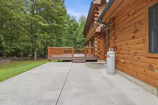 47 Fermoy Ln, Waymart, PA 18472 - Photo 57