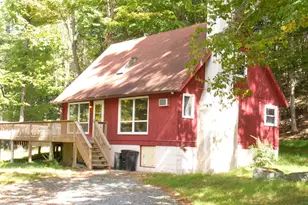101 Cold Spring Ln, Greentown, PA 18426 - Photo 1