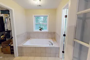 109 Arbutus Ct, Milford, PA 18337 - Photo 33