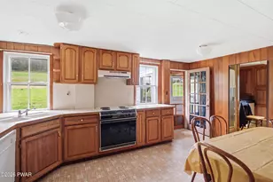 537 Daw Rd, Lakewood, PA 18439 - Photo 13