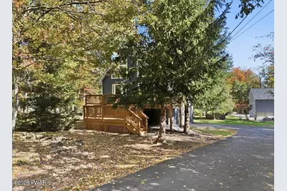 1059 Lakeland Drive, Lake Ariel, PA 18436 - Photo 3