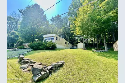 160 Oak Drive, Greentown, PA 18426 - Photo 5