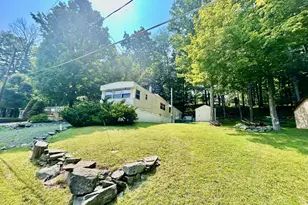 160 Oak Dr, Greentown, PA 18426 - Photo 5