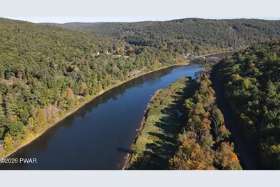 152 Flagstone Road, Shohola, PA 18458 - Photo 3