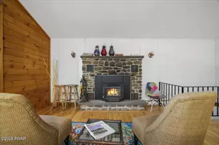 211 Waterview Dr, Lords Valley, PA 18428 - Photo 13