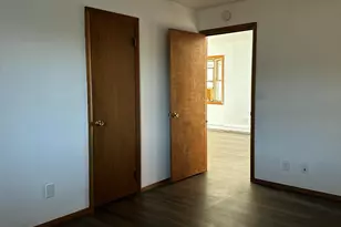 202 W Sarah St, Milford, PA 18337 - Photo 13