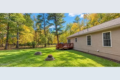118 Spicebush Lane, Milford, PA 18337 - Photo 3