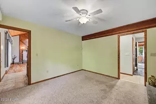 208 Mountain View Dr, Lords Valley, PA 18428 - Photo 31