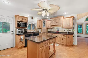 1453 Lakeland Dr, Lake Ariel, PA 18436 - Photo 13