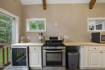 1076 Wintergreen Court, Hawley, PA 18428 - Photo 17