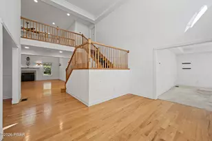 371 Joanne Ct, Bartonsville, PA 18321 - Photo 9