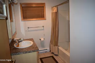 801 Oriole Ct, Lords Valley, PA 18428 - Photo 17
