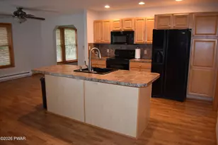 801 Oriole Ct, Lords Valley, PA 18428 - Photo 7