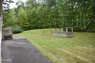 801 Oriole Ct, Lords Valley, PA 18428 - Photo 23