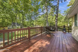 142 Hawthorne Dr, Dingmans Ferry, PA 18328 - Photo 23